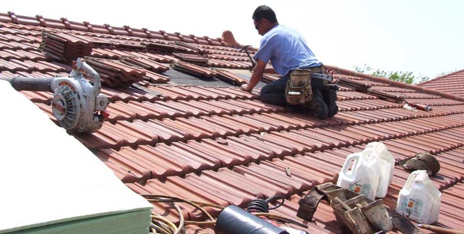 Get your roof repaired today: Hire an expert professional