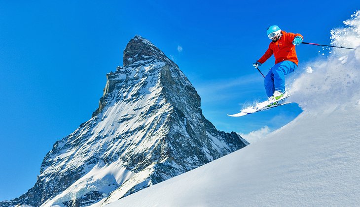Love Skiing? Here’s 5 Ski Resorts to Add to Your Bucket List